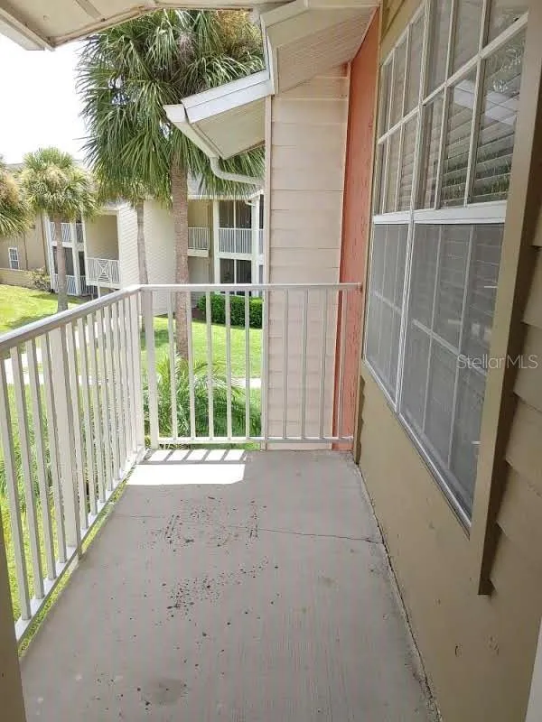 215 LAKE BROOK CIRCLE #201 Brandon, FL 33511