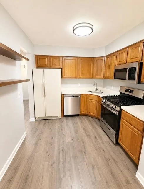 905 SPRUCE HILLS DR Glen Gardner, NJ 08826