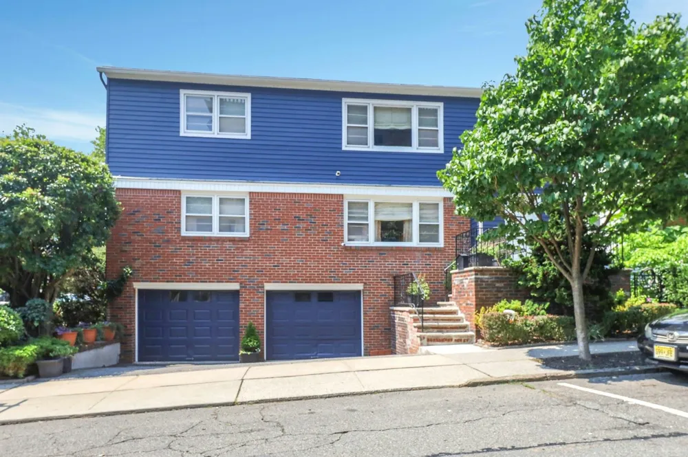 27 73RD ST North Bergen, NJ 07047
