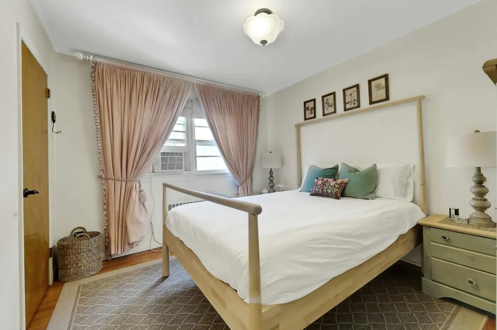 27 73RD ST North Bergen, NJ 07047