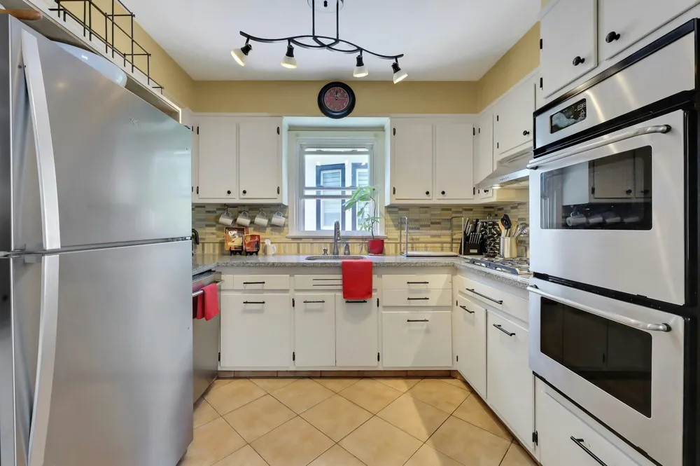 27 73RD ST North Bergen, NJ 07047