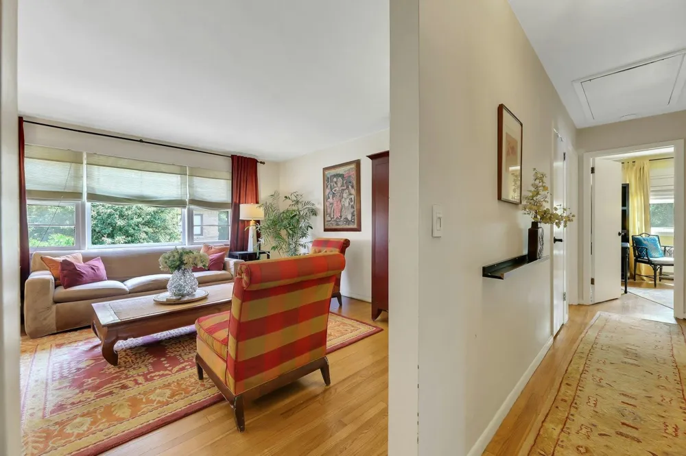 27 73RD ST North Bergen, NJ 07047