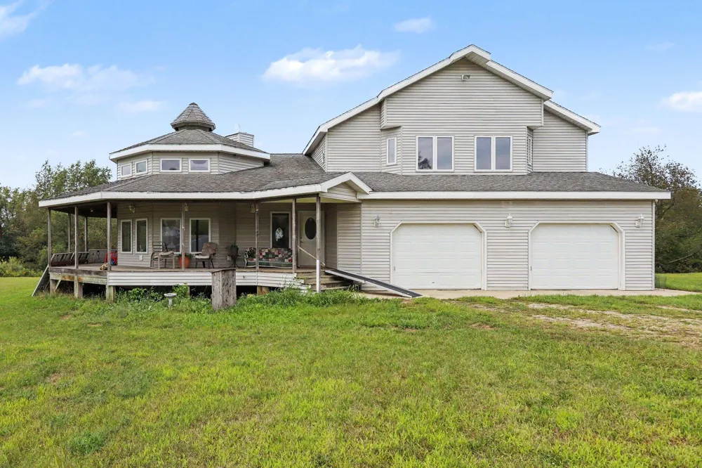 12800 Litts Road Delton, MI 49046