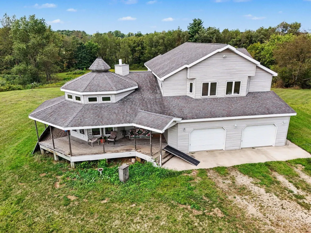 12800 Litts Road Delton, MI 49046