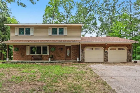 127 E Maple Street