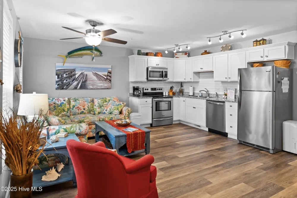 305 Topsail Drive #25 Surf City, NC 28445