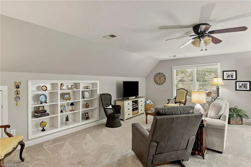 2803 Hackney Way Jamestown, NC 27282