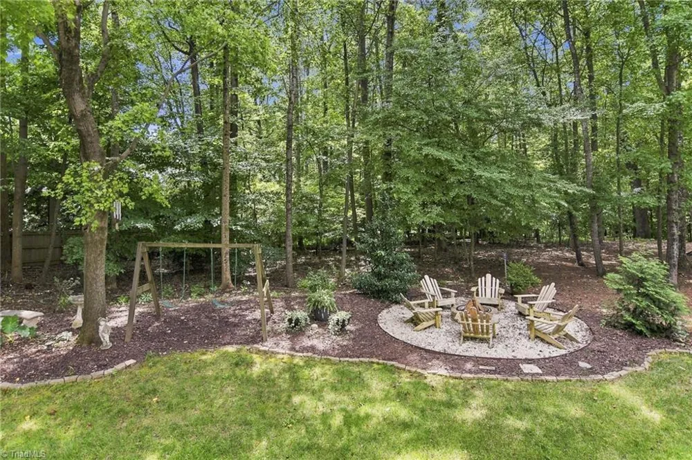 2803 Hackney Way Jamestown, NC 27282