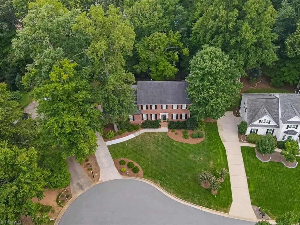 2803 Hackney Way Jamestown, NC 27282