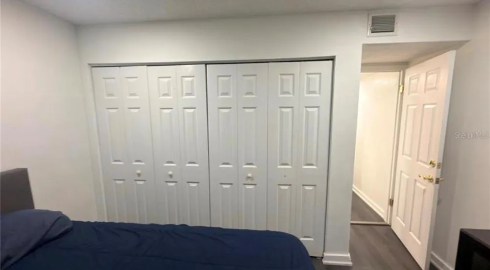 5304 INDIAN CREEK DRIVE #D03 Orlando, FL 32811