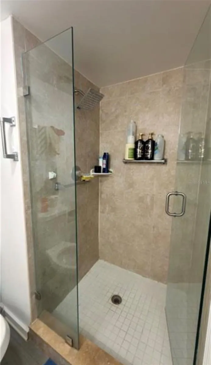 5304 INDIAN CREEK DRIVE #D03 Orlando, FL 32811