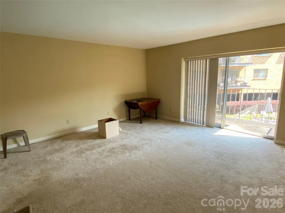 1323 Queens Road #208 Charlotte, NC 28207
