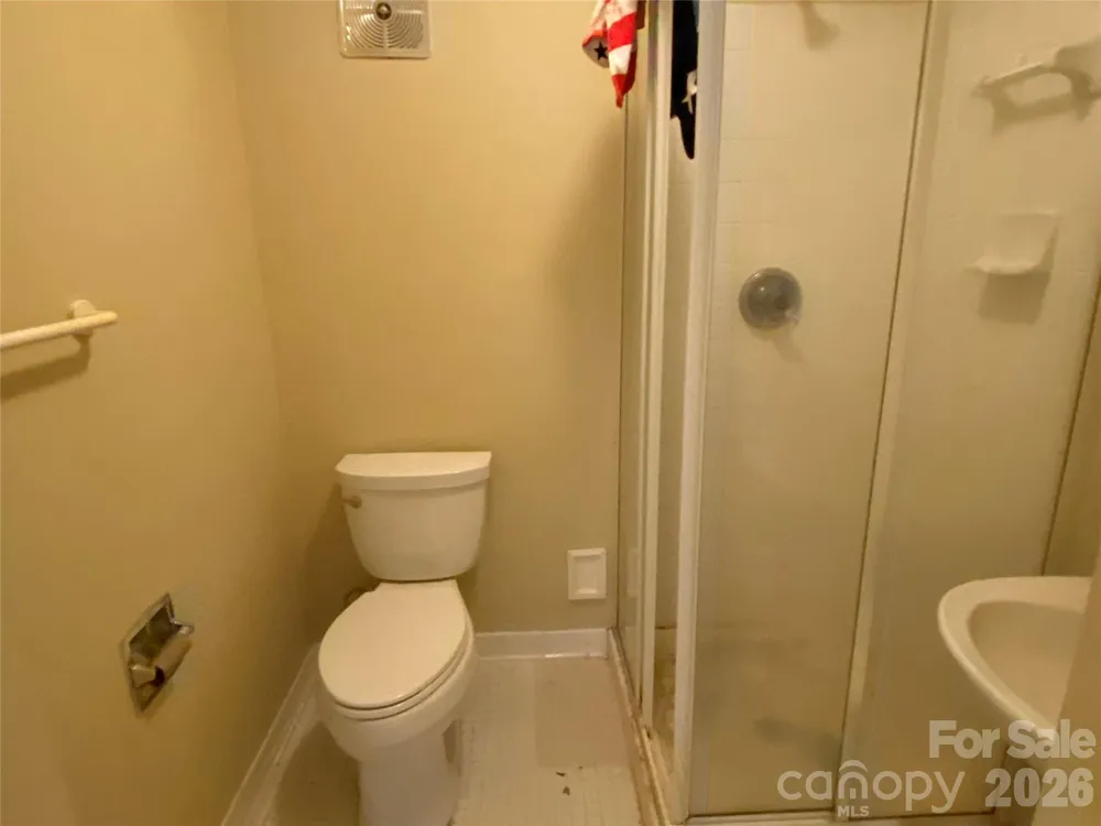 1323 Queens Road #208 Charlotte, NC 28207