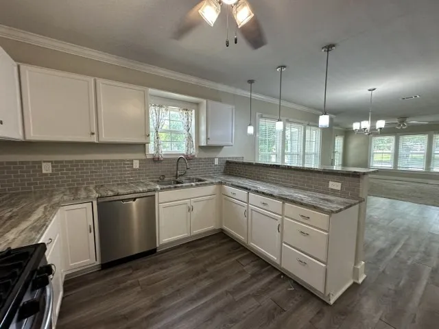 1103 S Broadway Avenue Tyler, TX 75701