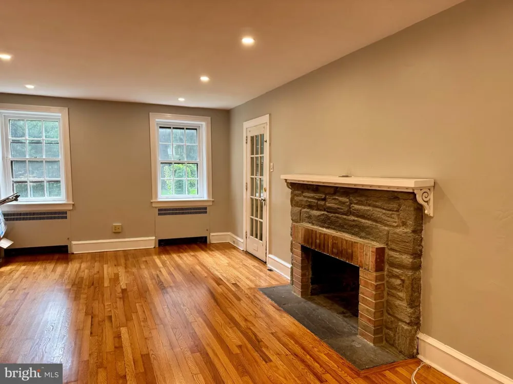 625 CHELTEN HILLS DRIVE Elkins Park, PA 19027