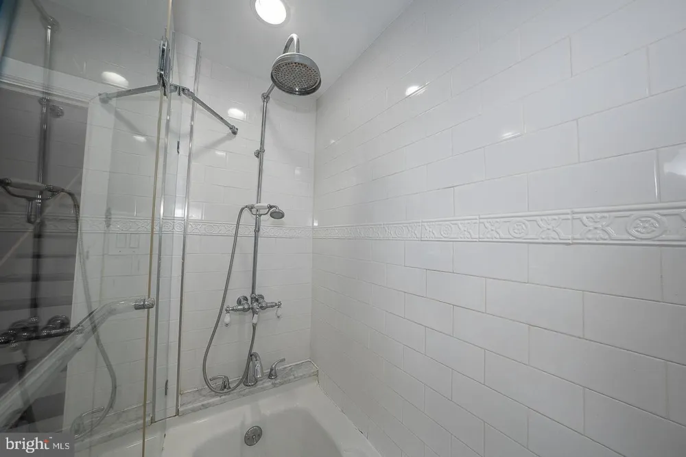 625 CHELTEN HILLS DRIVE Elkins Park, PA 19027