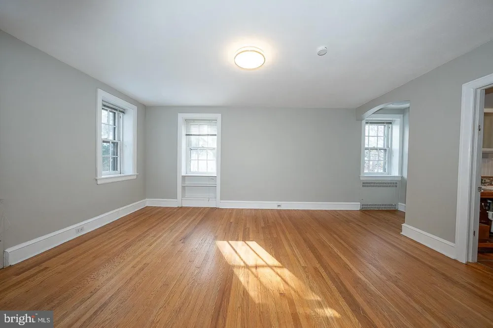 625 CHELTEN HILLS DRIVE Elkins Park, PA 19027