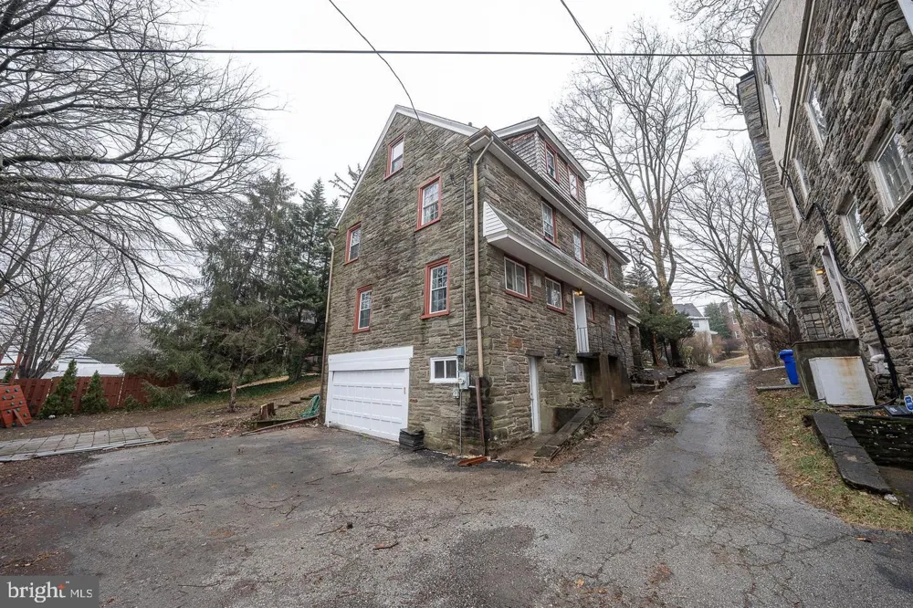 625 CHELTEN HILLS DRIVE Elkins Park, PA 19027