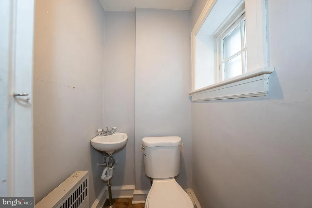 625 CHELTEN HILLS DRIVE Elkins Park, PA 19027