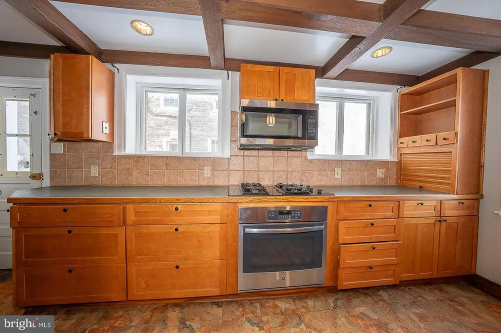 625 CHELTEN HILLS DRIVE Elkins Park, PA 19027