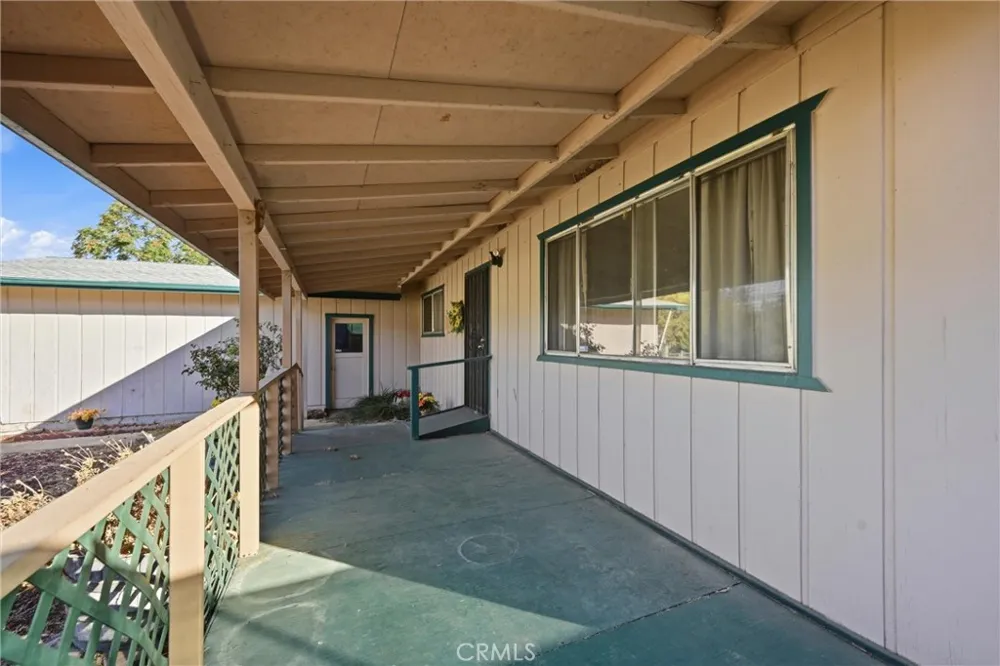 3944 Country Club Lucerne, CA 95458