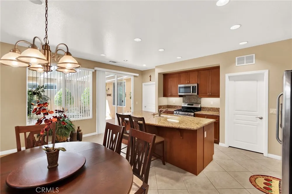 129 Cascade Beaumont, CA 92223