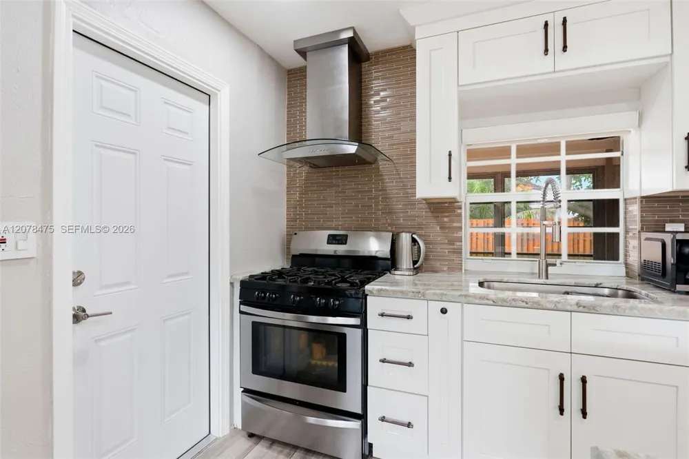8397 NW 25th Ct Sunrise, FL 33322