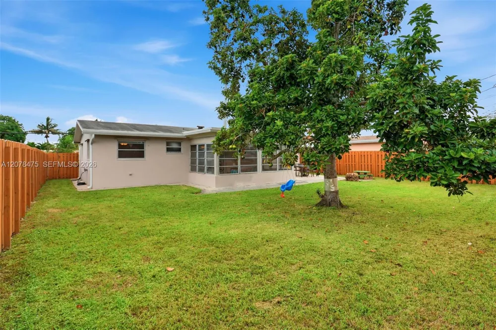 8397 NW 25th Ct Sunrise, FL 33322