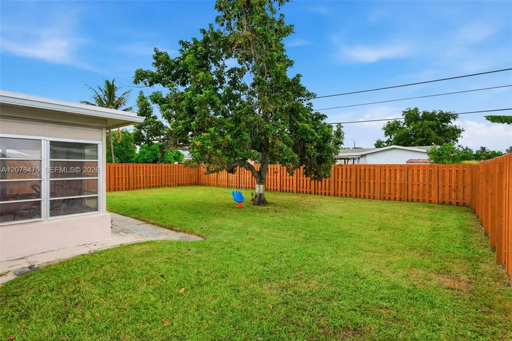 8397 NW 25th Ct Sunrise, FL 33322