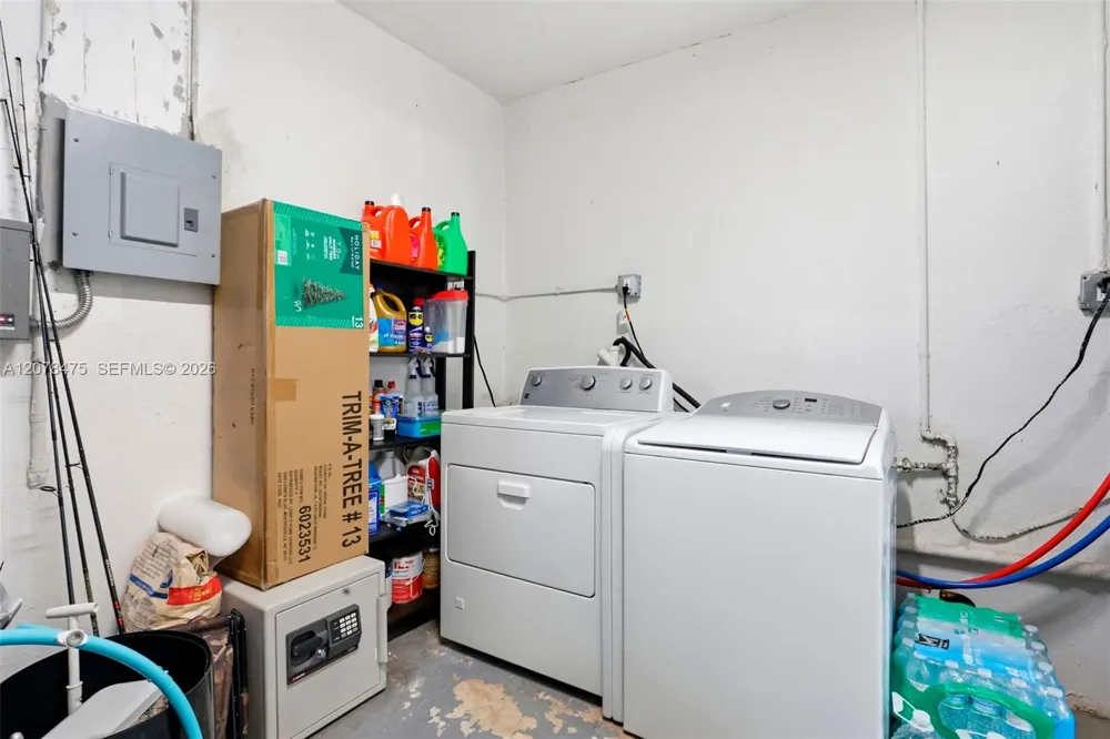 8397 NW 25th Ct Sunrise, FL 33322