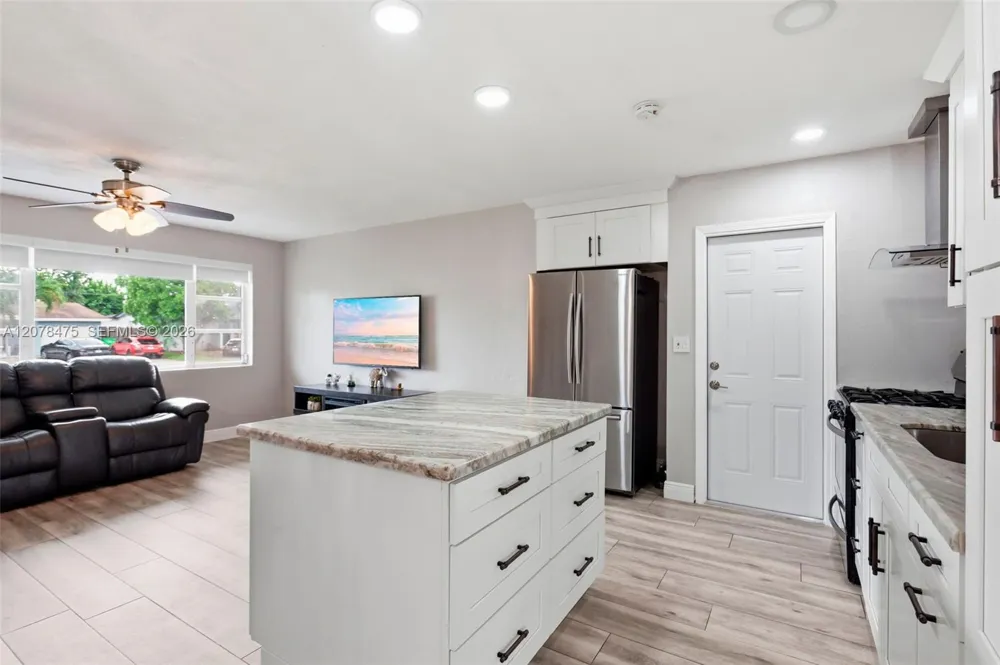 8397 NW 25th Ct Sunrise, FL 33322