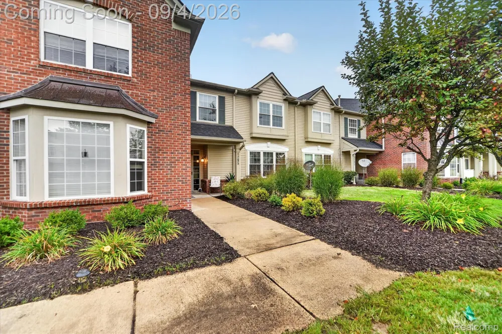 4285 S Hampton Ridge Boulevard E #141 Genoa Township, MI 48843