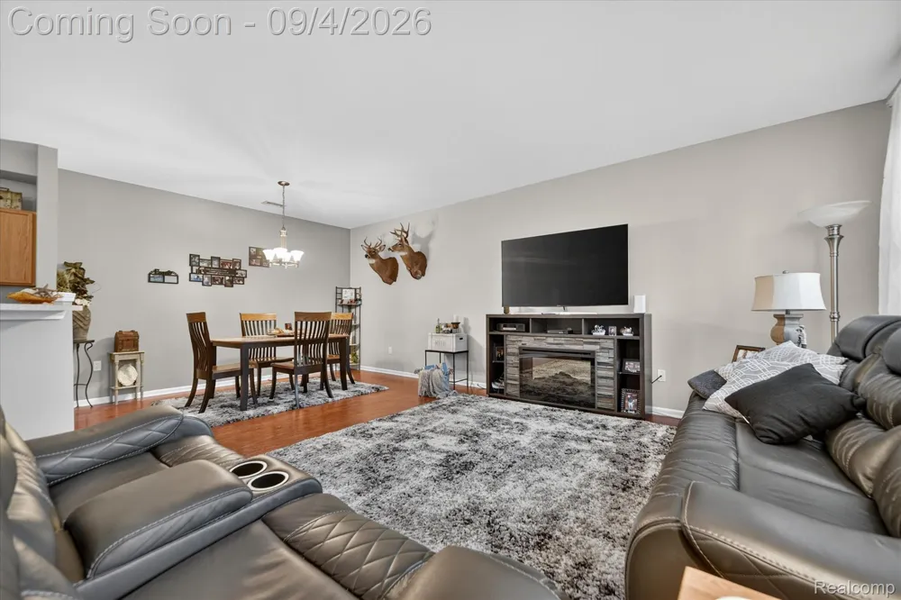 4285 S Hampton Ridge Boulevard E #141 Genoa Township, MI 48843