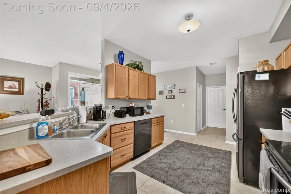 4285 S Hampton Ridge Boulevard E #141 Genoa Township, MI 48843