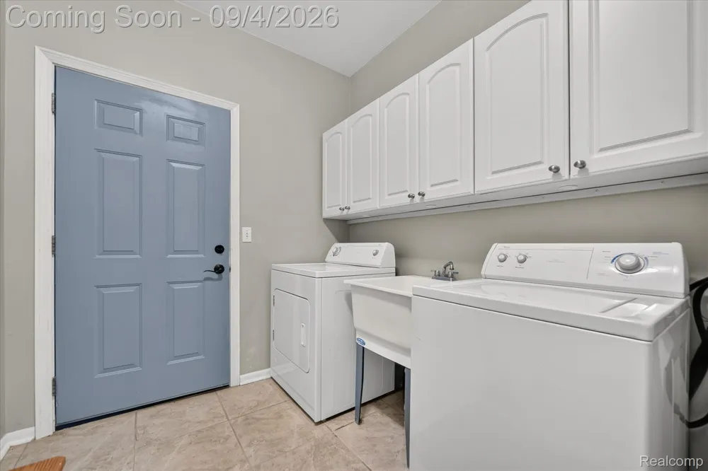 4285 S Hampton Ridge Boulevard E #141 Genoa Township, MI 48843