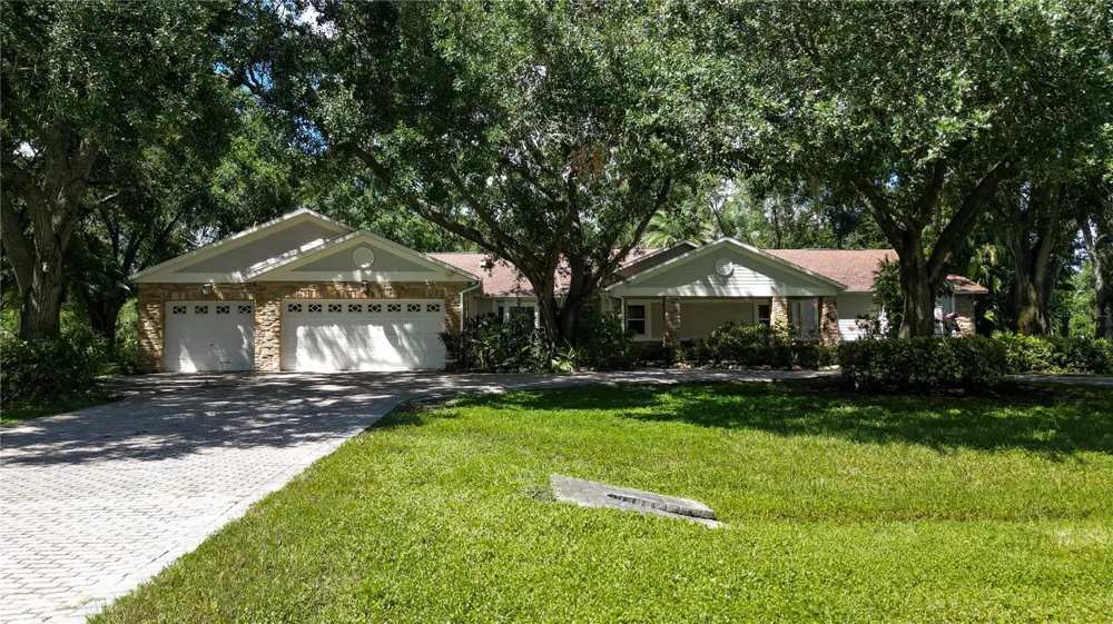 12511 PALOMINO COURT Tampa, FL 33626