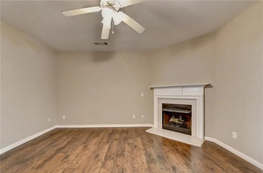 2152 Executive Drive Duluth, GA 30096