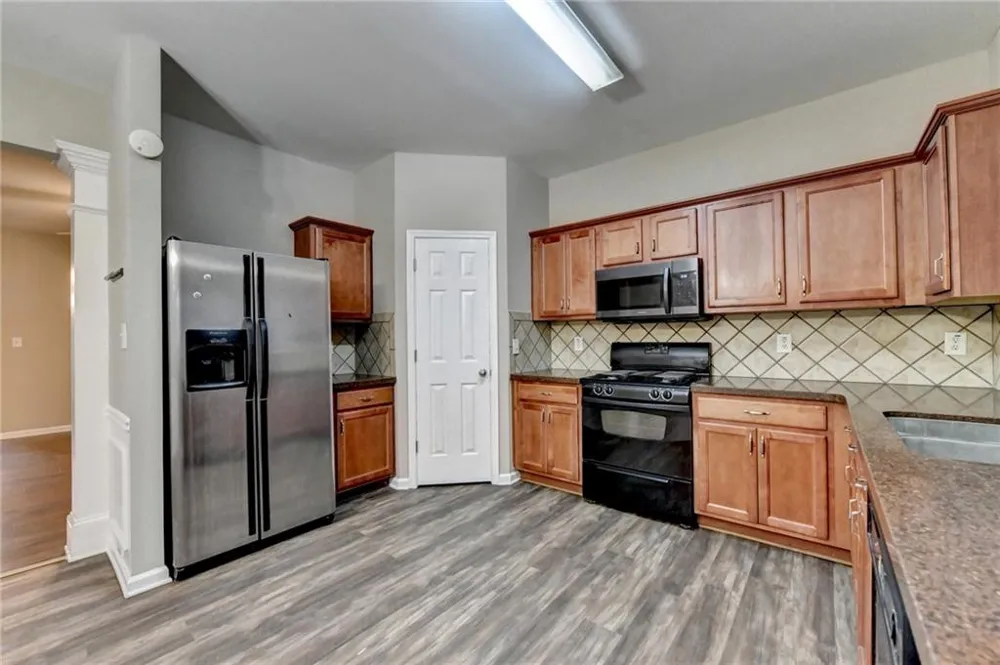 2152 Executive Drive Duluth, GA 30096