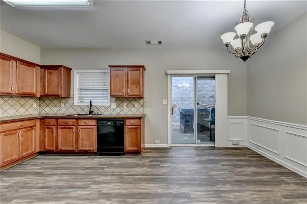 2152 Executive Drive Duluth, GA 30096