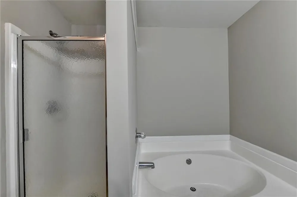 2152 Executive Drive Duluth, GA 30096