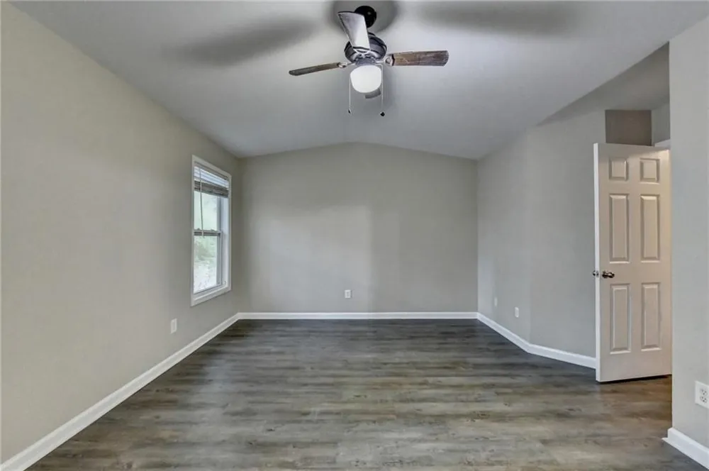 2152 Executive Drive Duluth, GA 30096
