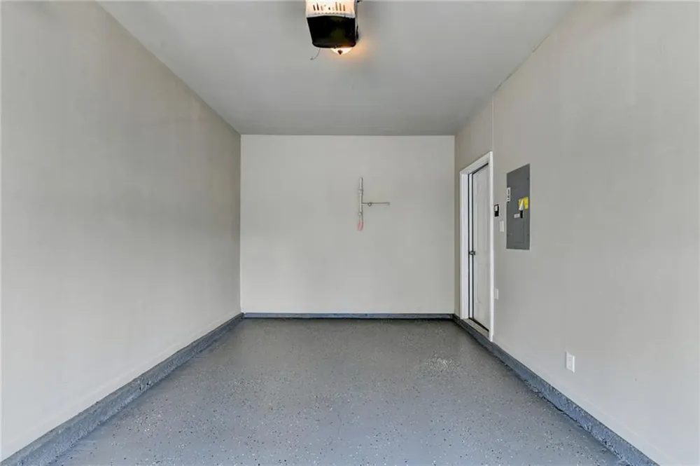 2152 Executive Drive Duluth, GA 30096