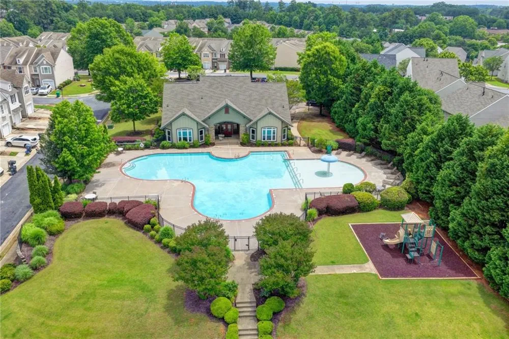 2152 Executive Drive Duluth, GA 30096