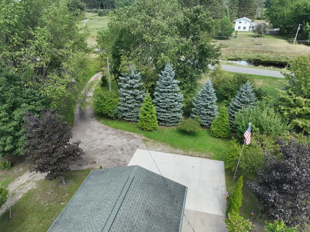 3685 Cypress Road Blanchard, MI 49340