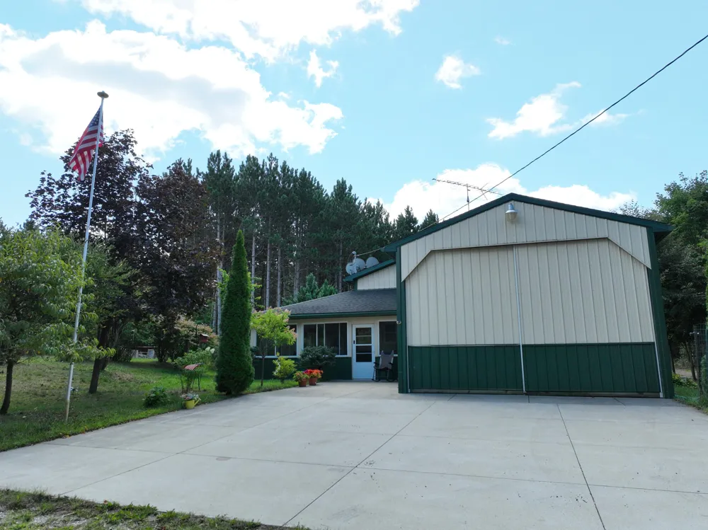 3685 Cypress Road Blanchard, MI 49340