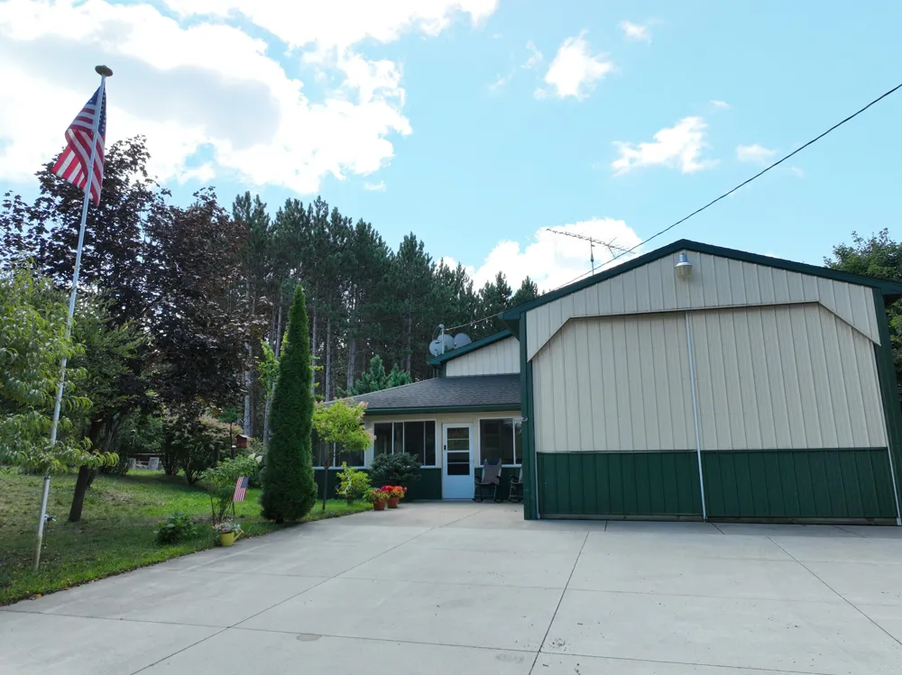 3685 Cypress Road Blanchard, MI 49340