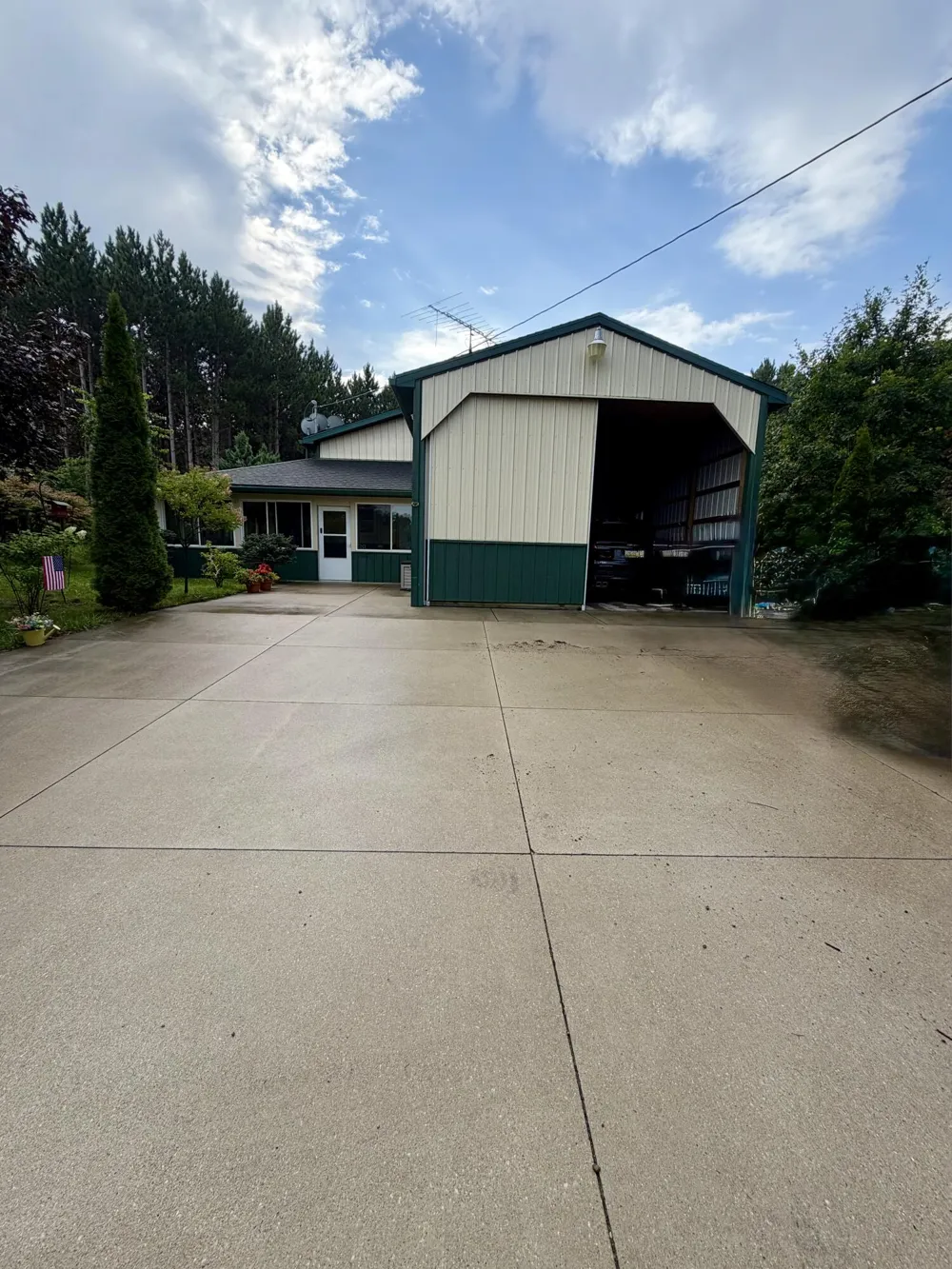 3685 Cypress Road Blanchard, MI 49340