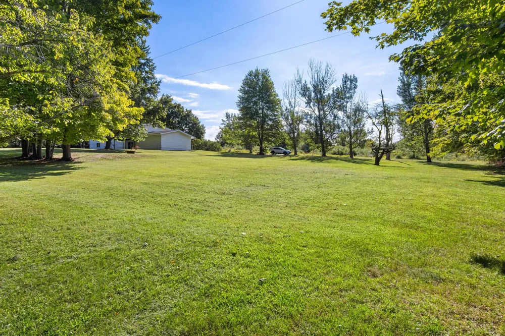 8877 US-31 N Acme Township, MI 49690