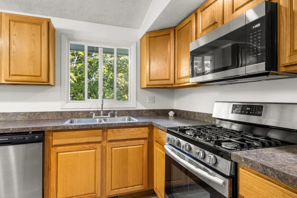 8877 US-31 N Acme Township, MI 49690