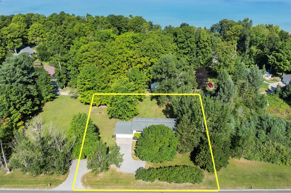 8877 US-31 N Acme Township, MI 49690